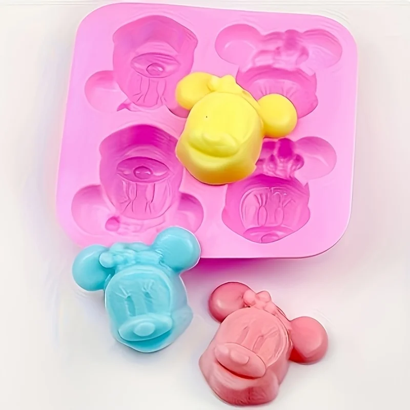 Stampo per cartoni animati di  - Soap Making Guide For Beginners recensione e prezzo